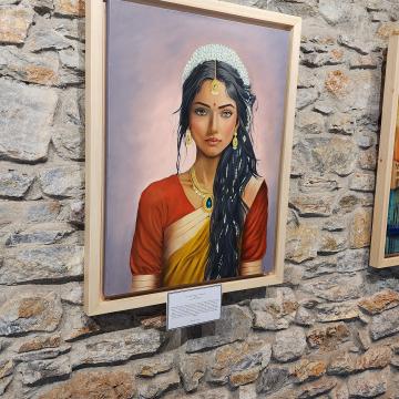 Hintli Kadın - Ayşe Pirselimoğlu